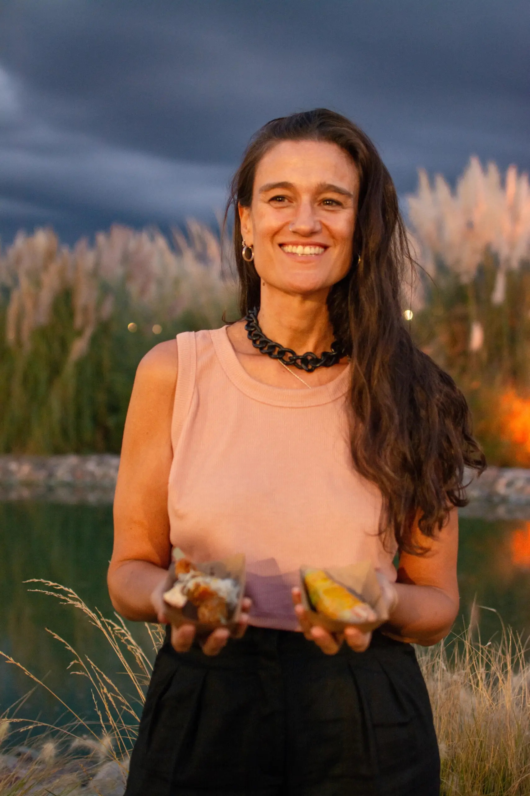 Sobre La Mesa - Julieta Aguerregaray